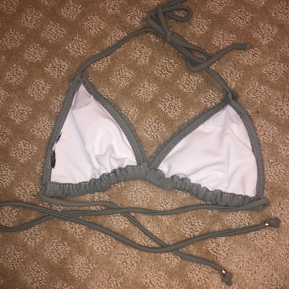 EUC pacsun la hearts khaki green ruffle bikini top - Picture 4 of 5